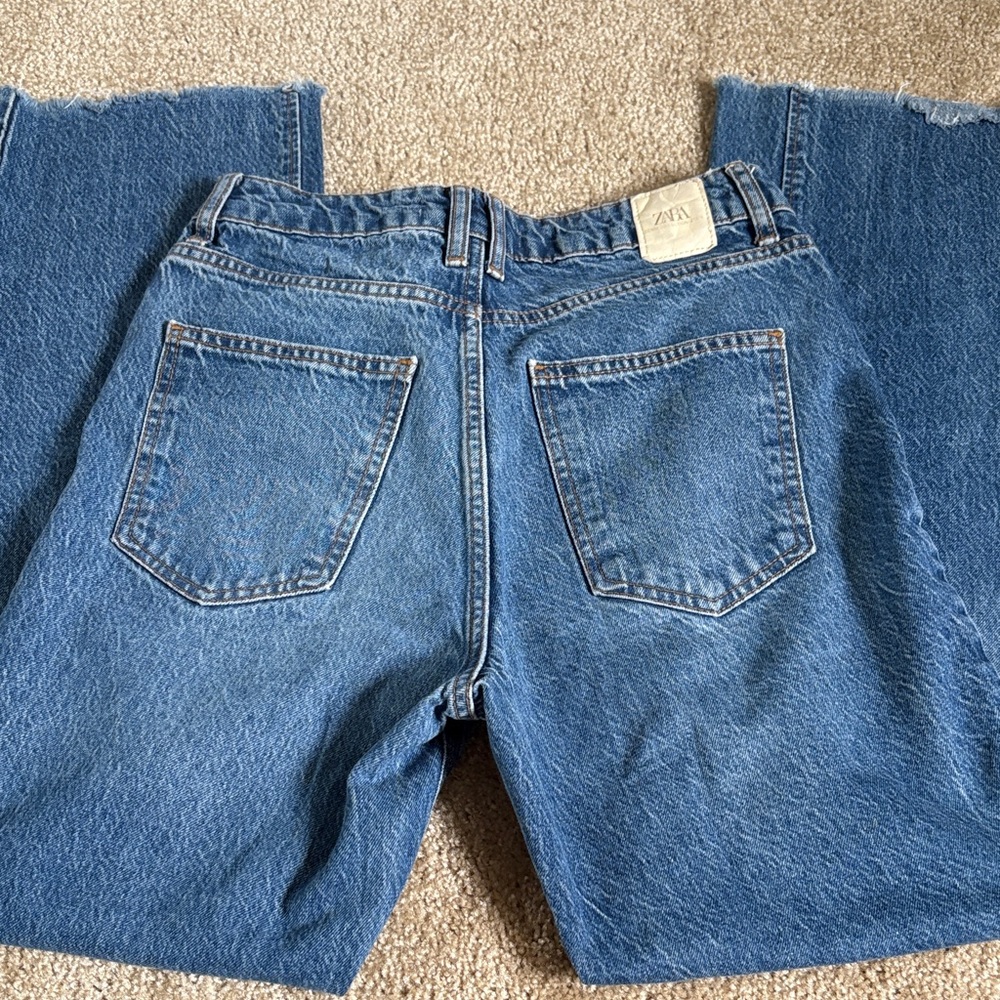 Zara Women's Classic Blue Straight Leg Jeans